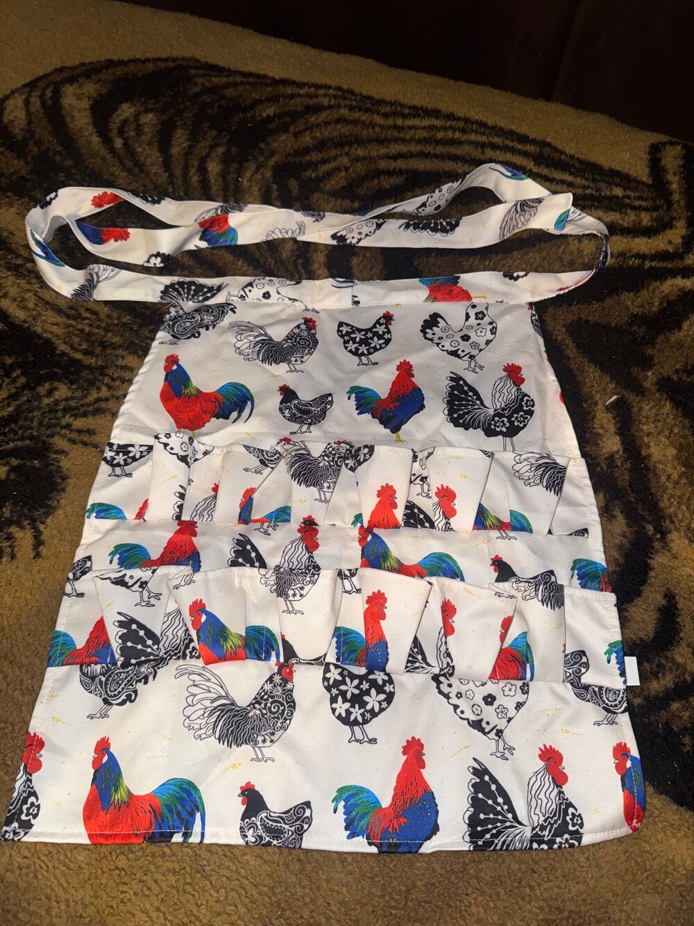 Rooster Print egg holding apron